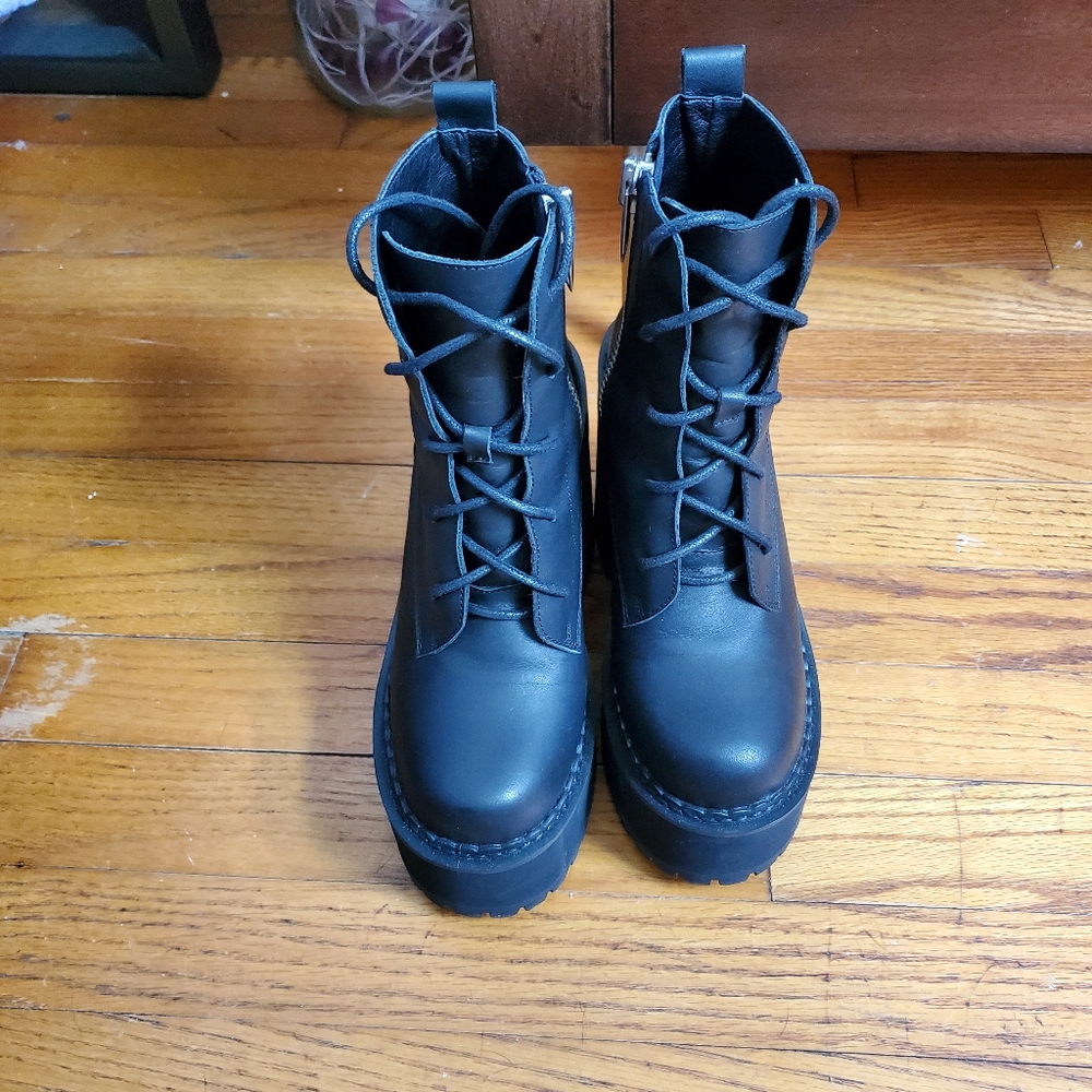 UNIF Choke Boots